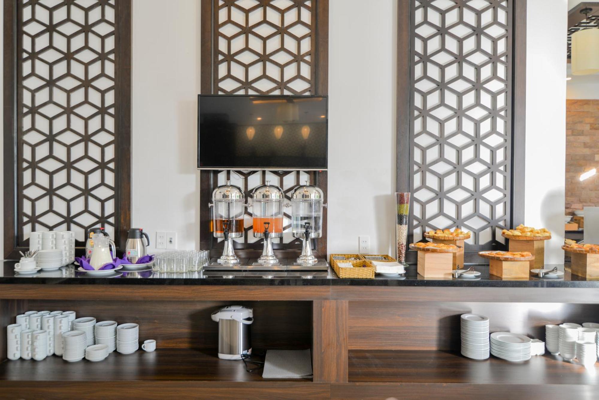 White Lotus Hotel Hoian Хой Ан Екстериор снимка