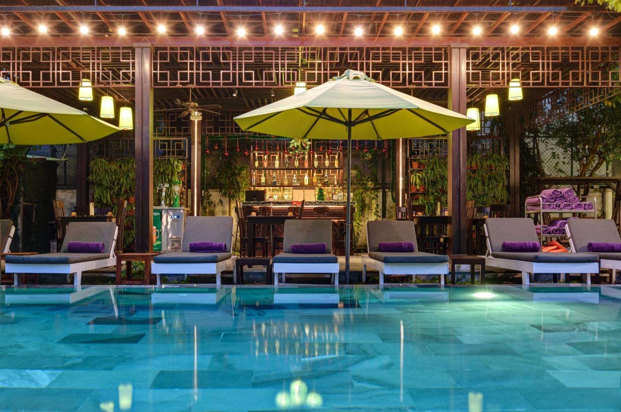 White Lotus Hotel Hoian Хой Ан Екстериор снимка